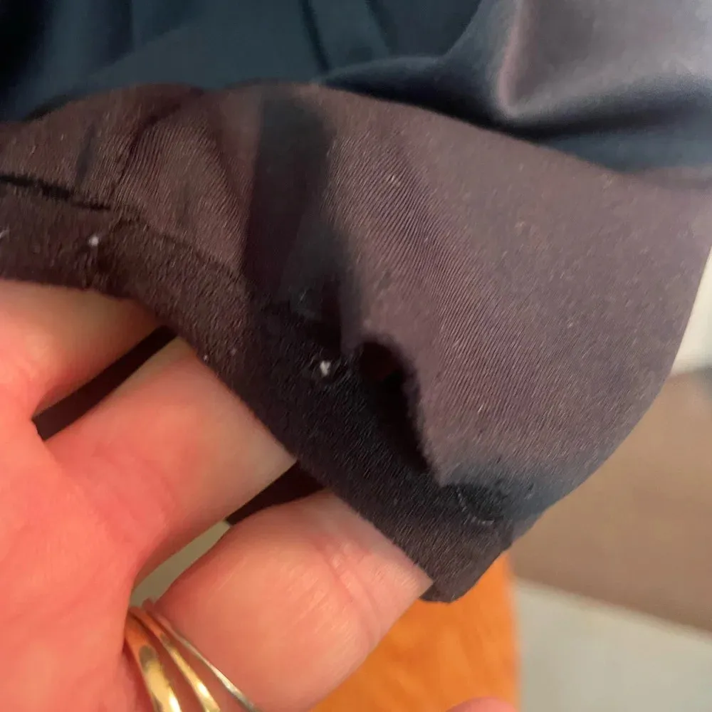 women’s black 1/4 zip with polyester hoody size large - Image 6