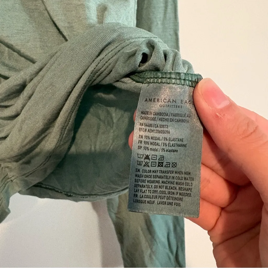 American Eagle long sleeve soft &‎ sexy ruched t-shirt Seafoam green size XXL - Image 4