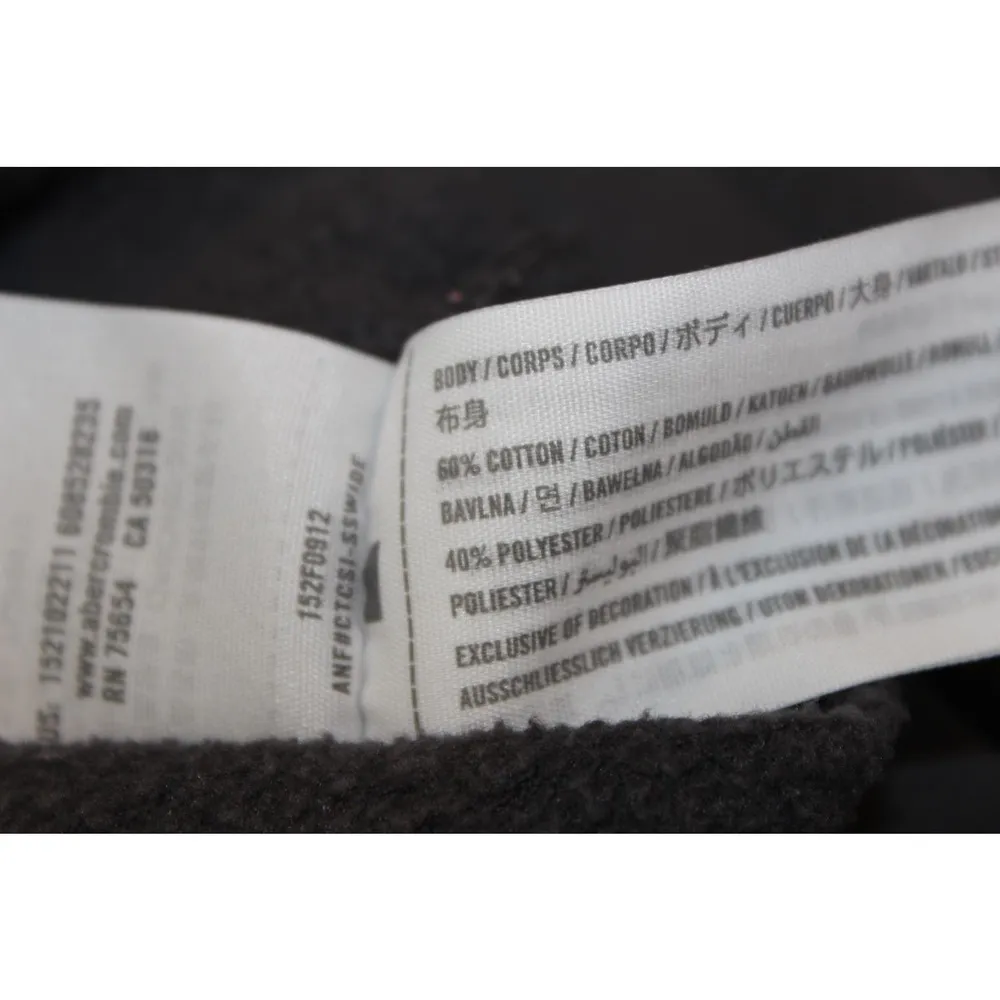 Abercrombie & Fitch Soft AF Gray Crewneck Long Sleeve Sweatshirt Top Size Medium - Image 4