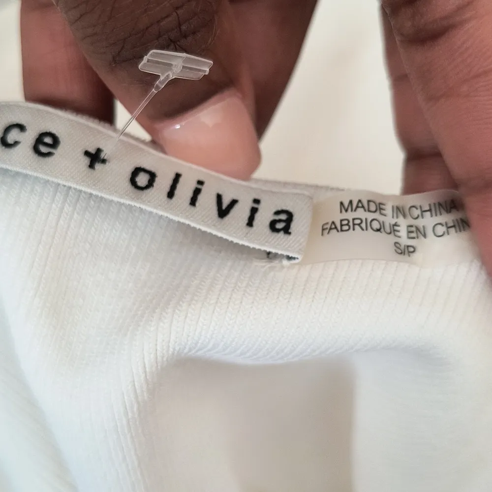 Alice + Olivia White Ribbed Ruffle Sleeve Crop Top Small - Image 6