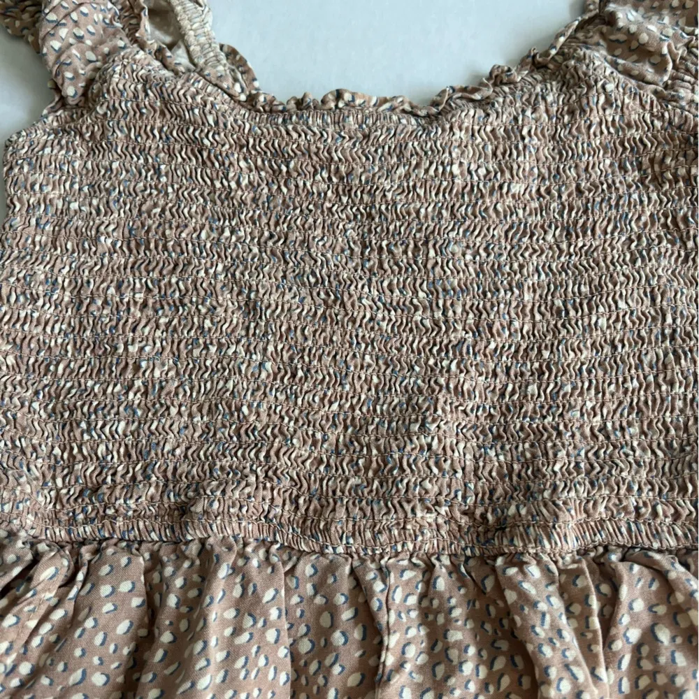 Jessica Simpson smocked sleeveless jumpsuit beige with ivory speckle  size xs - Image 3