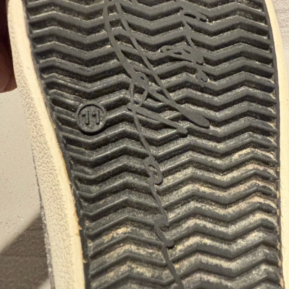 Vintage  Havana Bounce 23 Silver Glitter and Navy Suede Sneakers Size 11 - Image 11