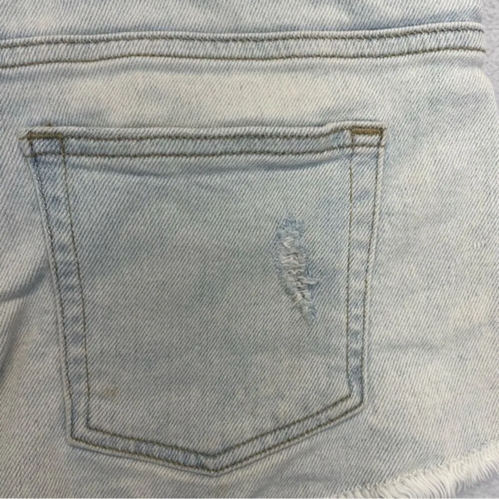 H&M Distressed Jean Shorts Size 2 light wash denim Daisy Dukes 90s y2k - Image 7