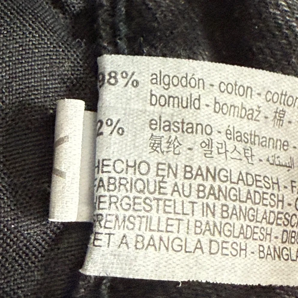 ZARA Cutoff Distressed Jean Shorts Raw Ripped Hem High Rise Pockets 8 Wash Black - Image 12