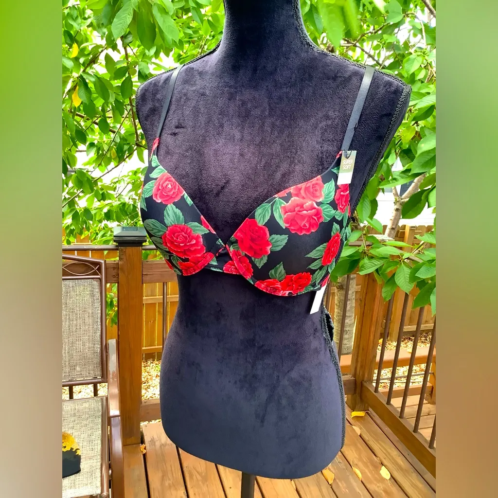 Pretty push up bra 🌹🌹 Black Size undefined - Image 9