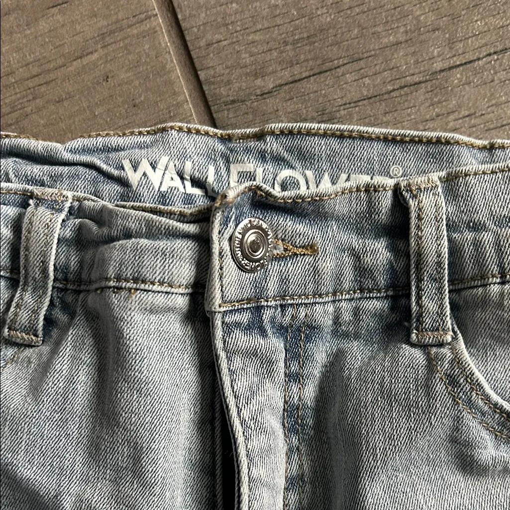 Wallflower Light Blue Denim Jeans Size undefined - Image 3