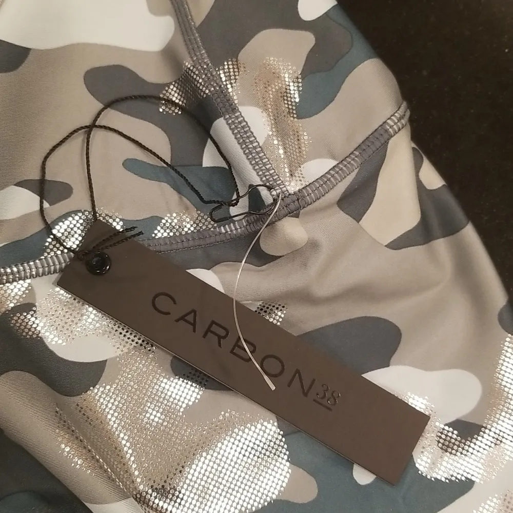 💕CARBON38💕 Metallic Camo Set - Image 16