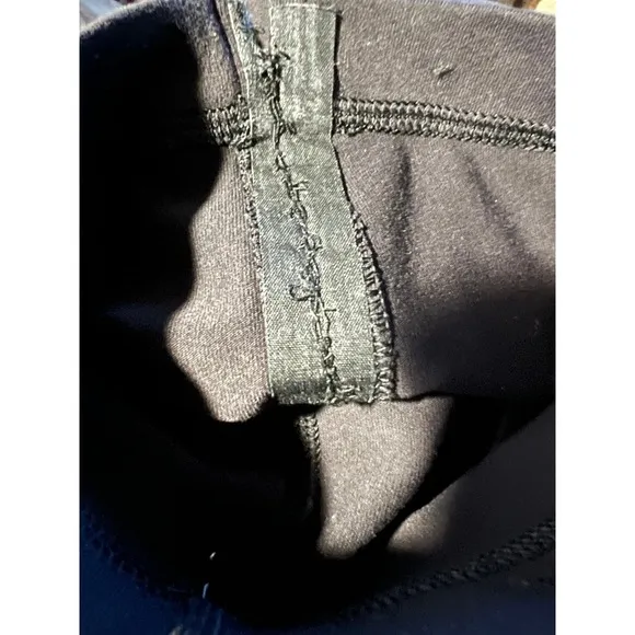 Lululemon Cropped Black Legging 20"‎ Altered Size 6 - Image 8