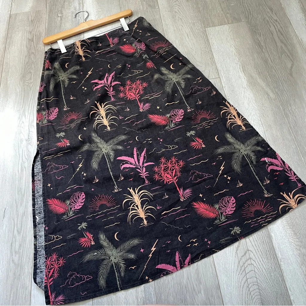 Marine Layer Skirt hemp midi beach wizard print womens Black (size 6) vacation - Image 4