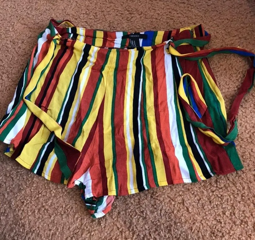 Forever 21 flowy shorts - Image 2