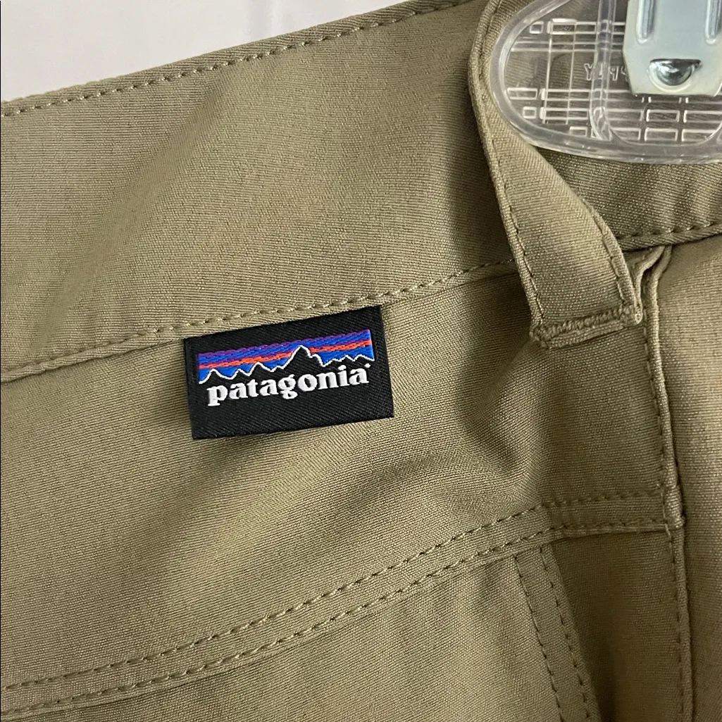 Patagonia Woman's Olive Green Pants Size 10 - Image 3