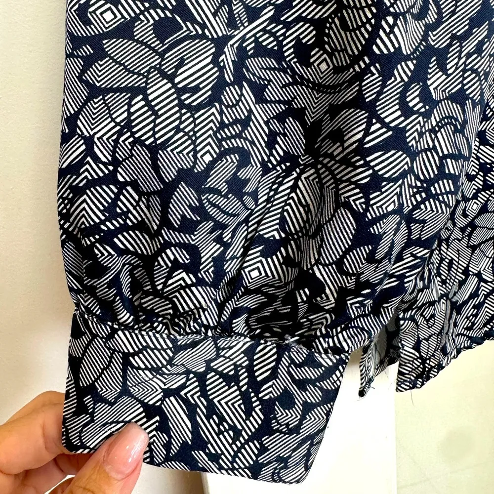 Vintage Diane Von Furstenberg Blue Floral Long Sleeve Pleated Blouse Size 12 L - Image 5