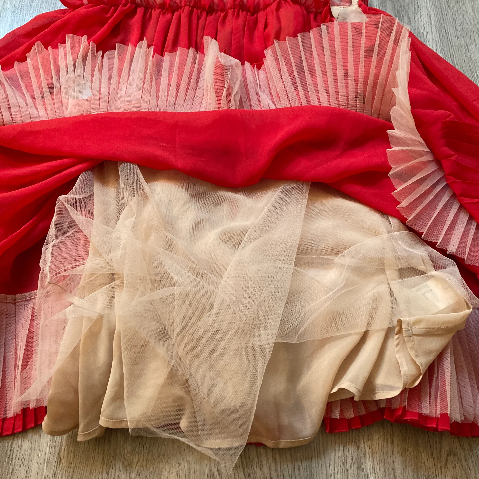 Gambattista Valli x H&M Red Open Shoulder Dress Size 4 NWT - Image 7