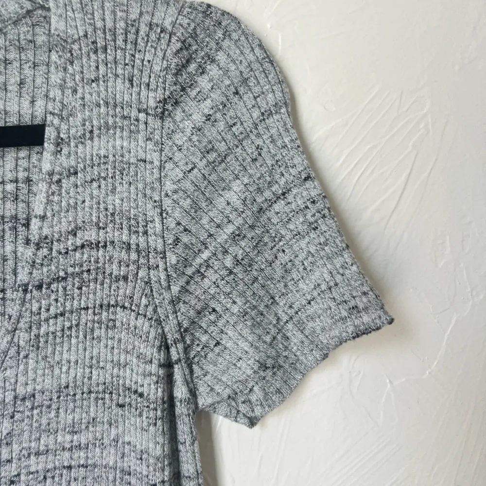 NWT Anthropologie Saturday Sunday grey ribbed v-neck button midi dress size S - Image 4