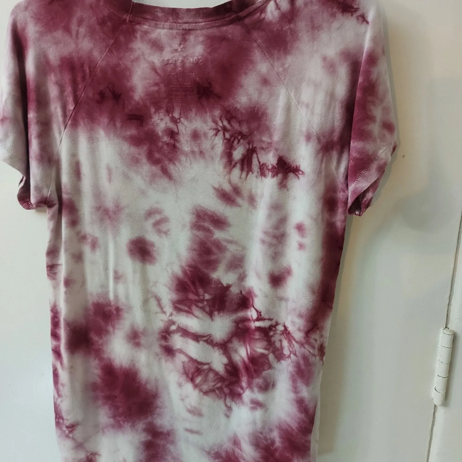 American Eagle Outfitters SOFT & SEXY Tie Dye Shirt Maroon/White XS Boho Classic - Image 4