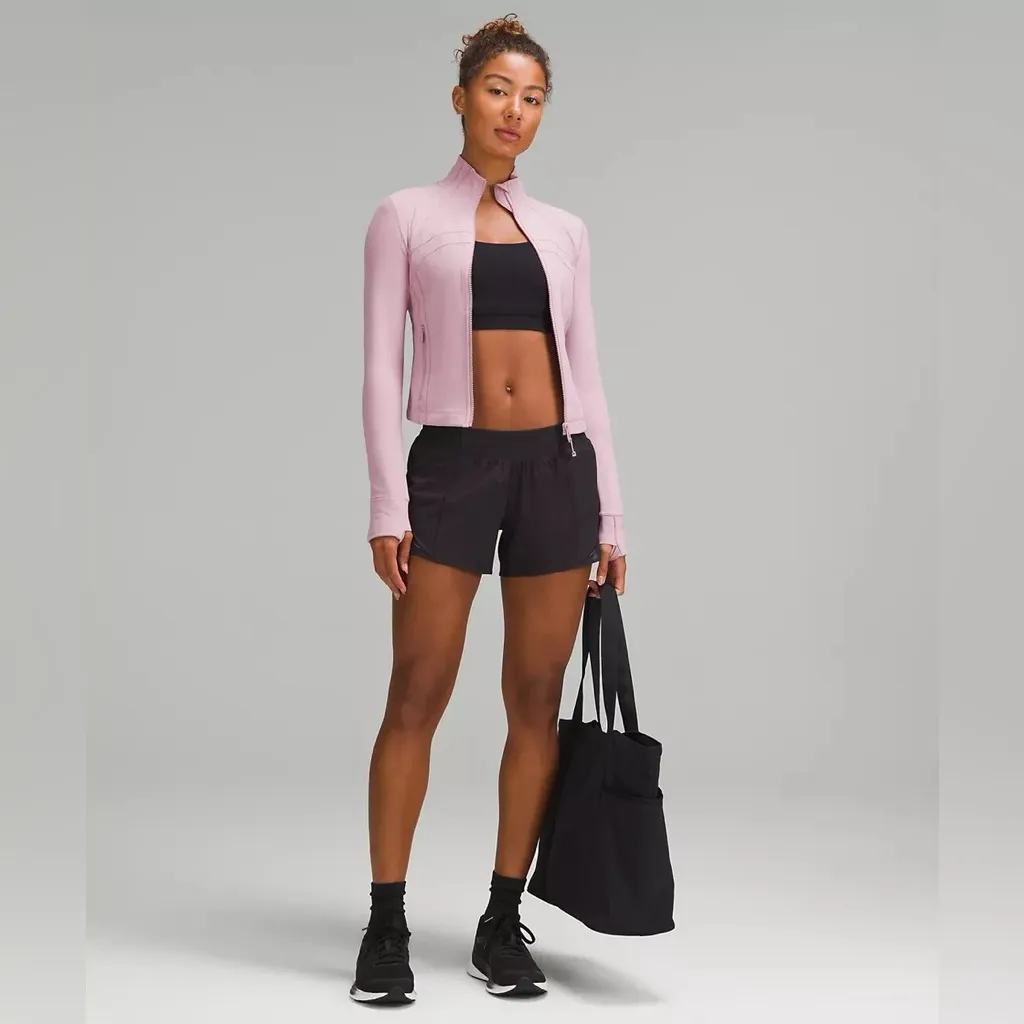 Lululemon Define Cropped Jacket NULU ROSE BLUSH SZ 6  Mint EUC - Image 6