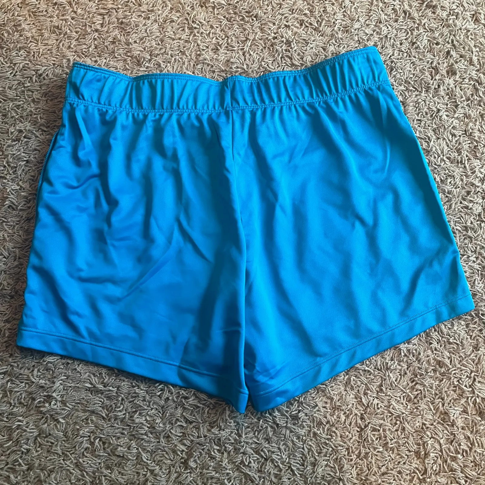NWT! Nike Women's Dri-Fit Attack Training Shorts Blue Size Medium - Image 2