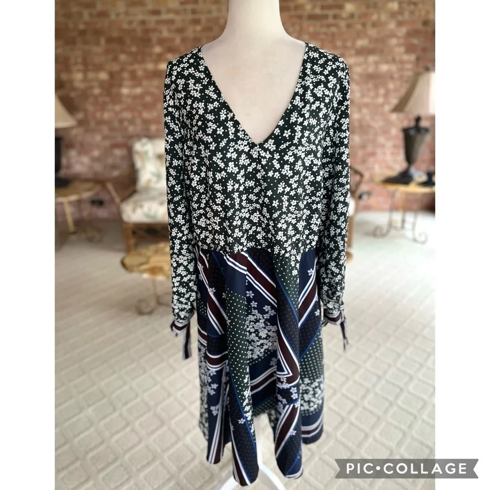 Eloquii Dress Green Blue Print Floral V-Neck Size 18 Long Sleeve Party Garden - Image 3