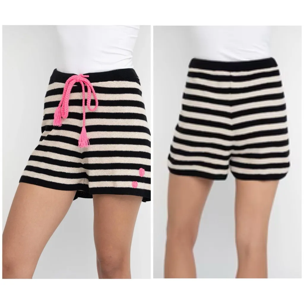 NWT Lisa Todd Summer Lovin’ black/cream stripe heart knit shorts sz Medium Black - Image 2
