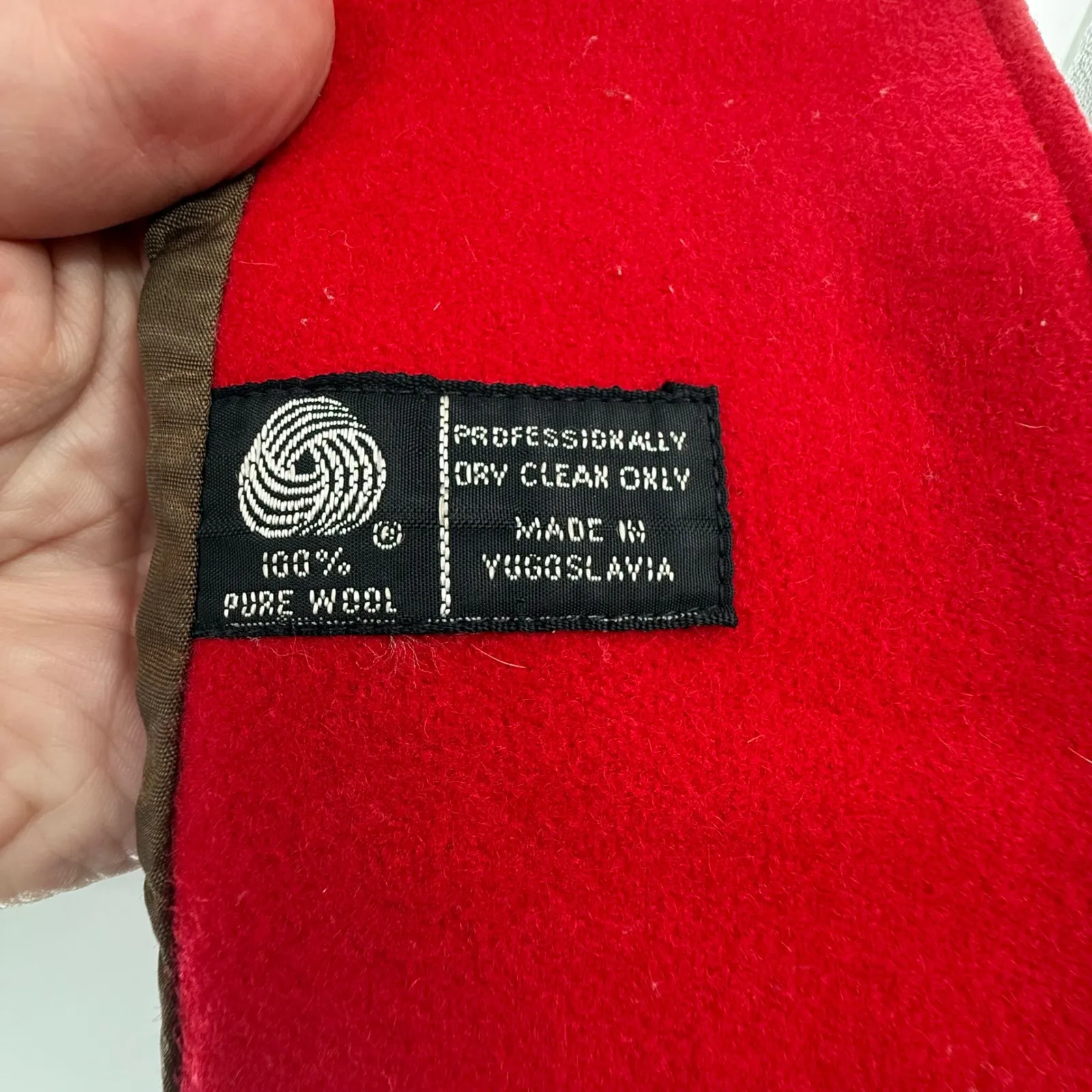 Vintage Red Wool Coat Womens Large International Scene 100% Wool Yugoslavia - Image 6