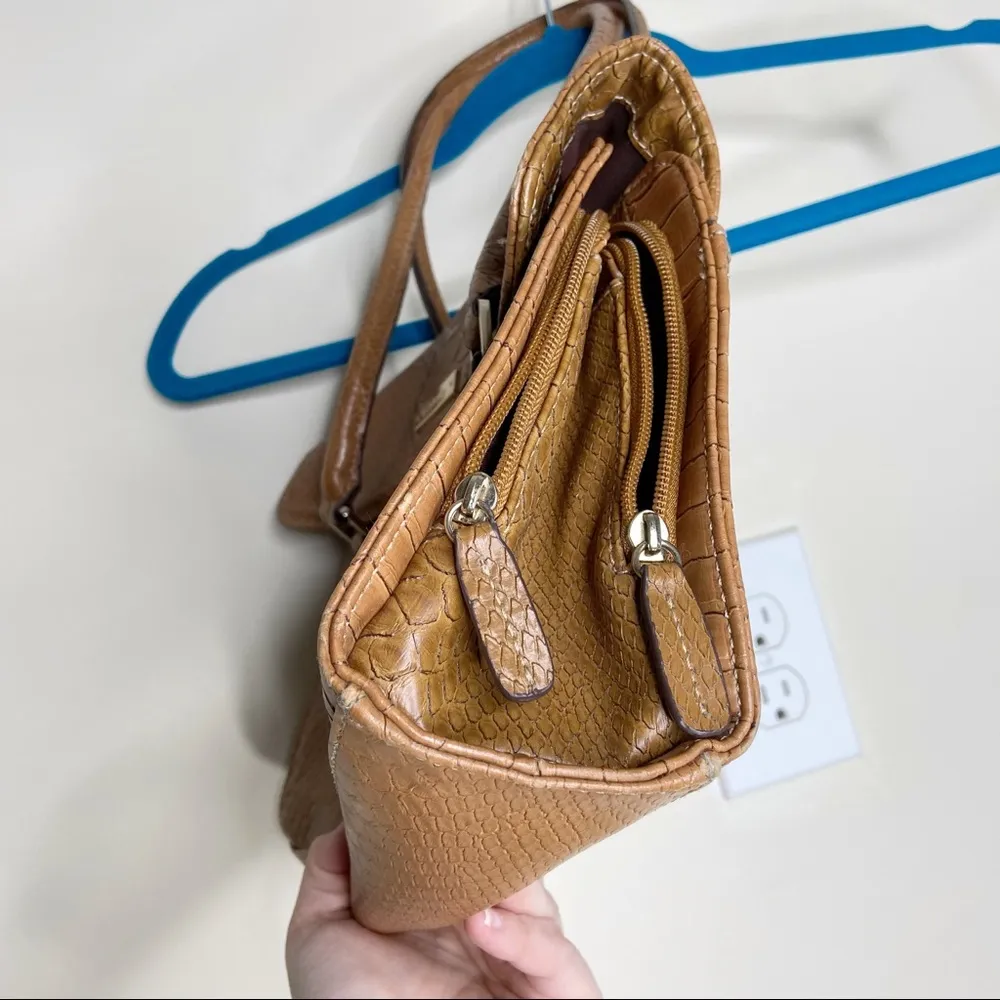 Liz Claiborne Reptile Print Expanding Purse Bag - Image 6