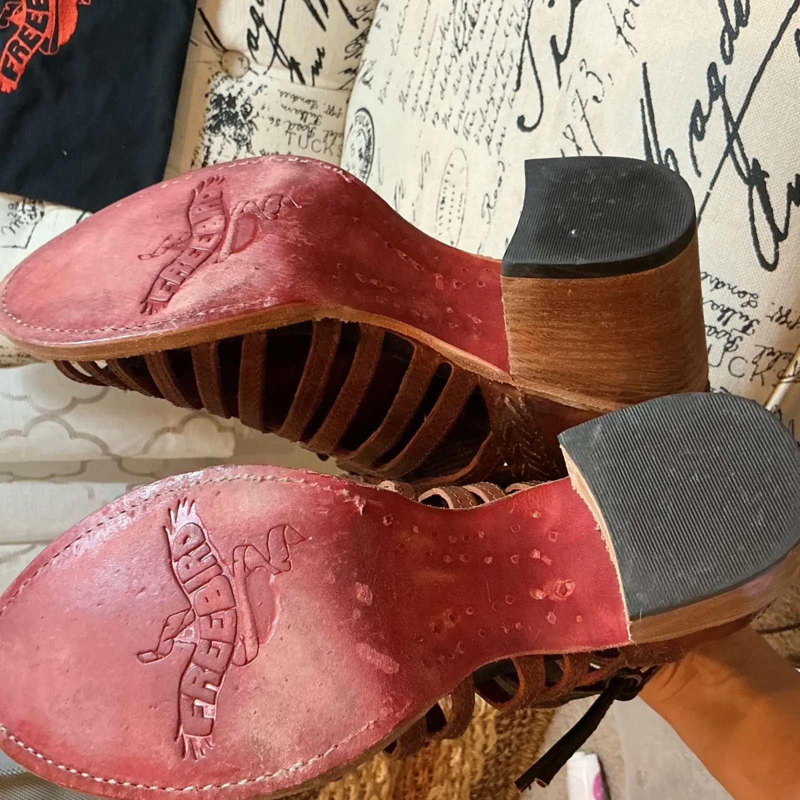 Freebird Wazee cognac strappy leather sandals Sz 9 Brown - Image 11