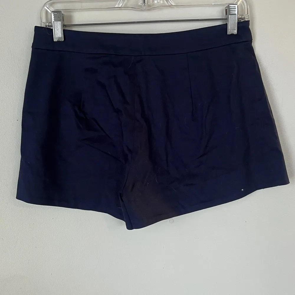 DRAPER JAMES Women’s Navy Blue Scalloped Hem Shorts Size 2 NEW - Image 2
