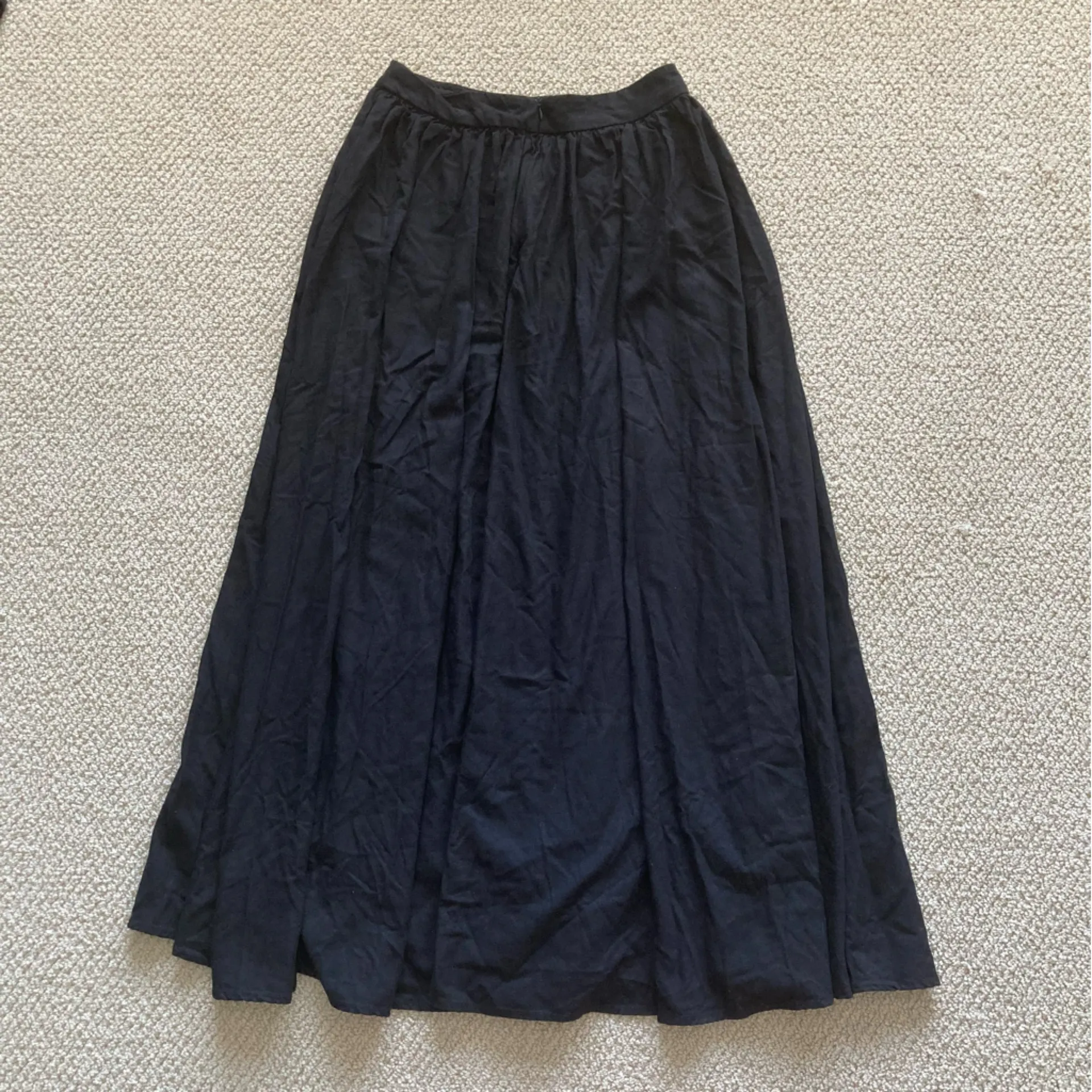 Commense Linen Pleated Maxi Skirt Black Size Small Lined Full A Line Like New - Image 2