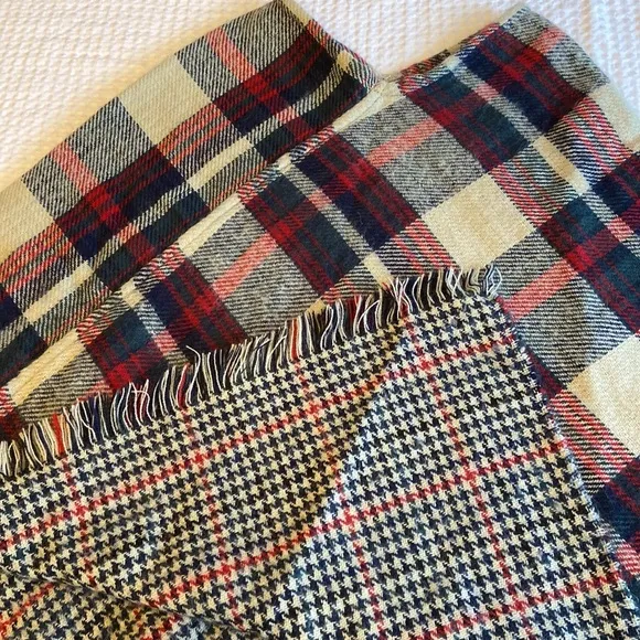 Fleece Sweater Blanket Poncho Tartan Plaid One Size Red Navy Tan Hunter Green - Image 2