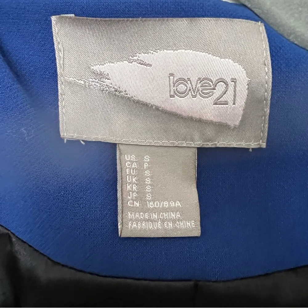 Forever 21 Blue & Black Longline Full Zip Colorblock Jacket Size Small EUC - Image 3