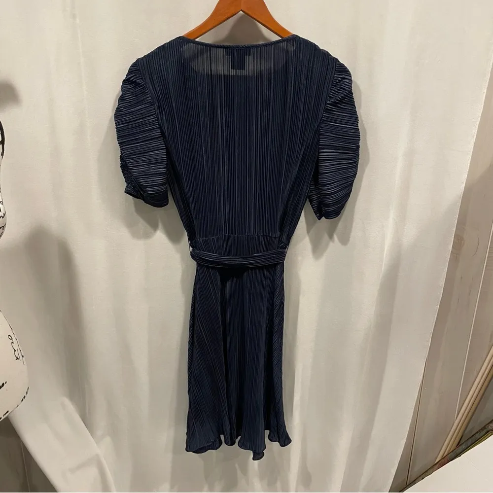 DKNY dark navy puff sleeve lightweight crinkle pleat ribbed swing dress midi - Image 2