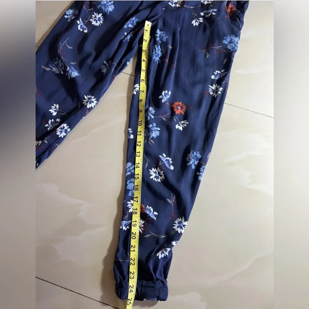 Jessica Simpson floral pants - Image 4