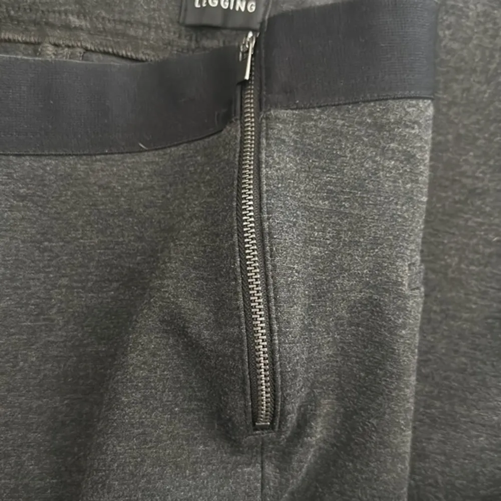 WHBM White House Black Market The Leggings Pull On Gray/Black Size 6 GUC #7582 - Image 4