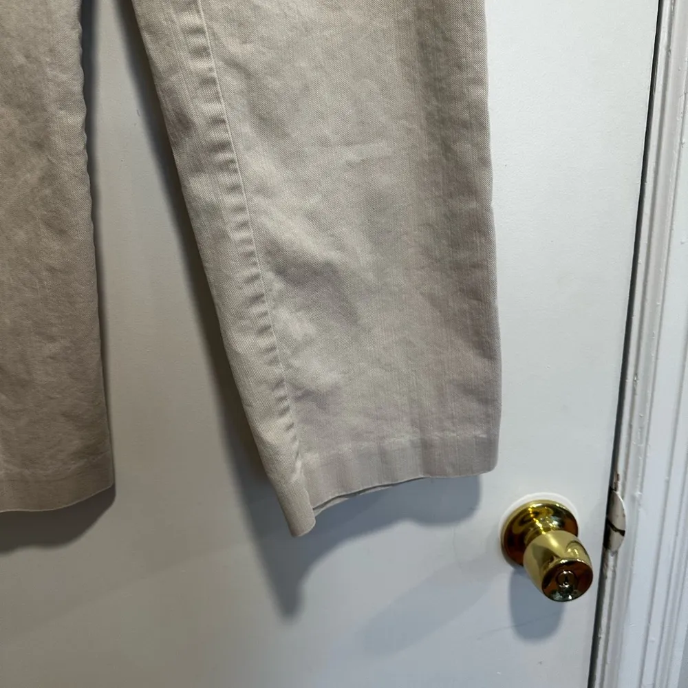 Talbots Women's Khaki Pants Size 4. Light Beige. Woven Fabric. Unique Waistband. - Image 10