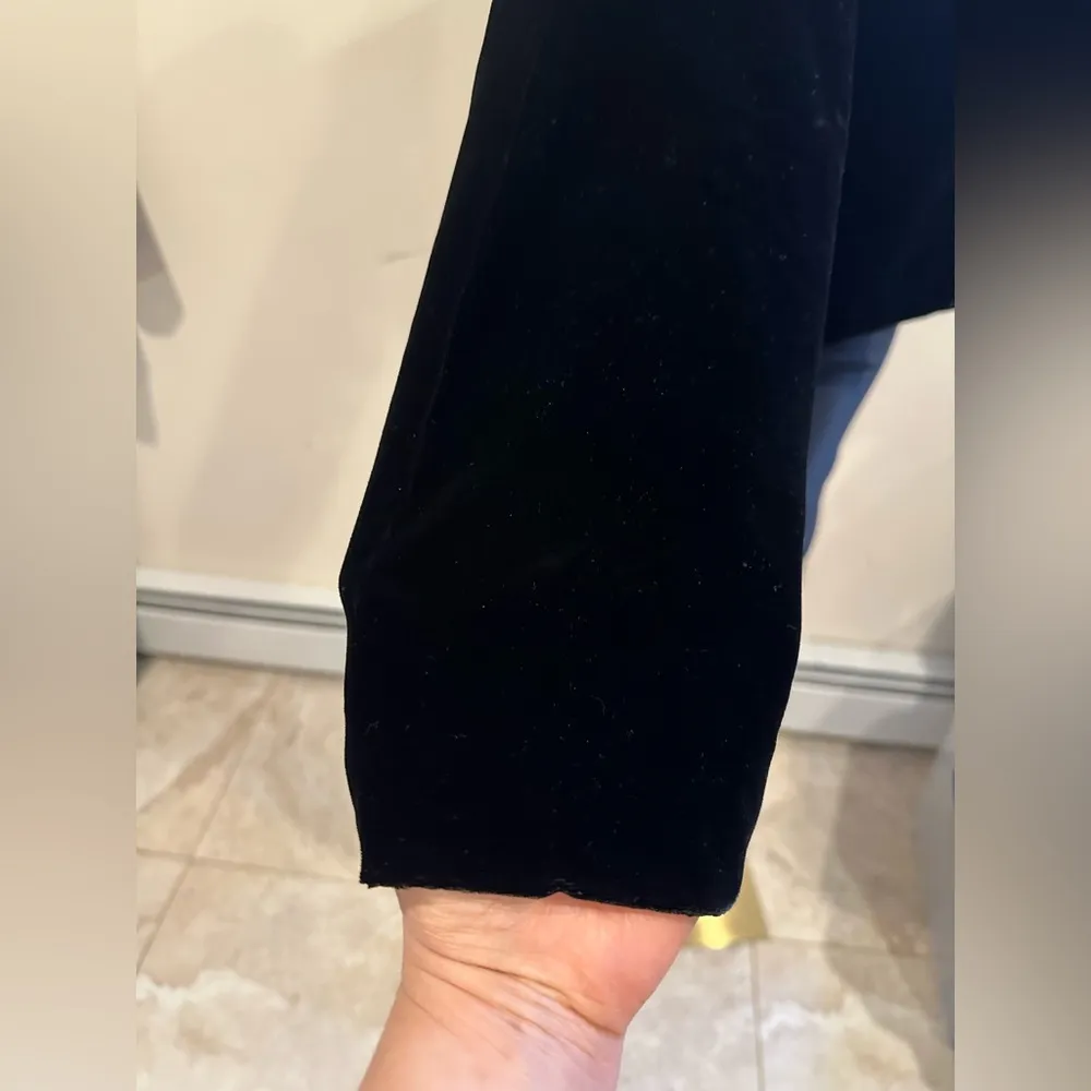 No Tag Vintage Black Velvet Bolero Button Open Modern Evening Jacket Sz 9 - Image 4