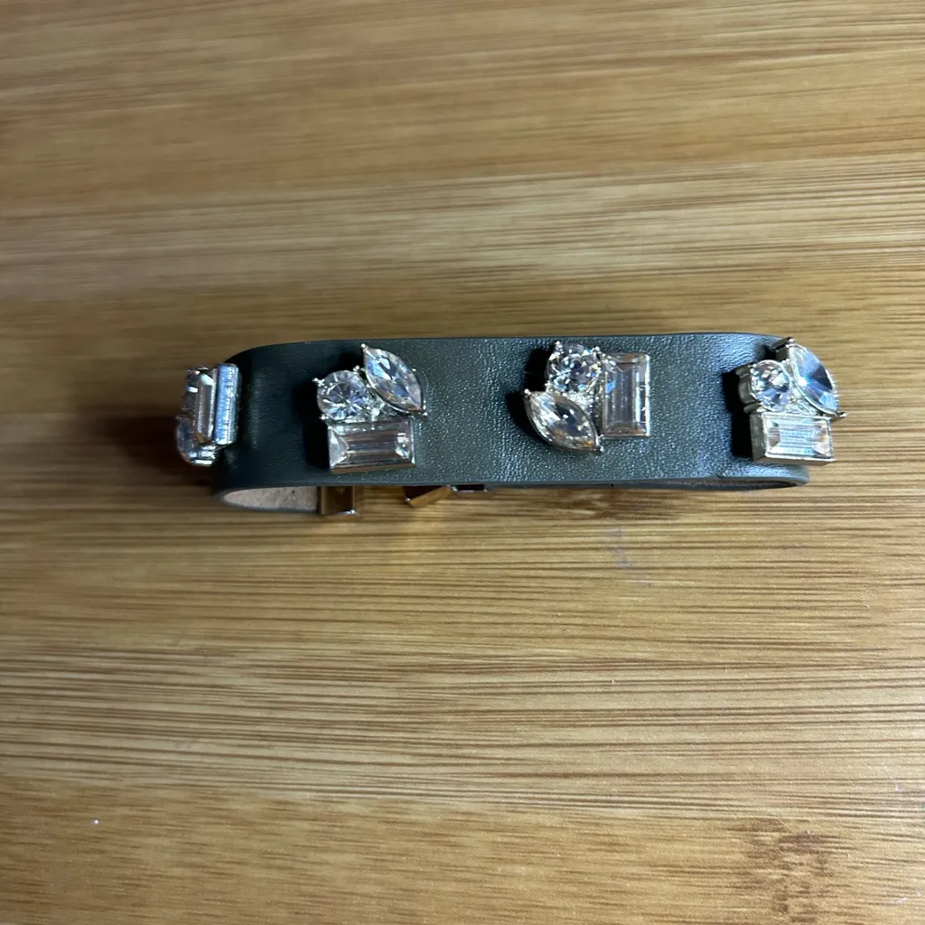 Green Bracelet with Gem Accents - Image 5