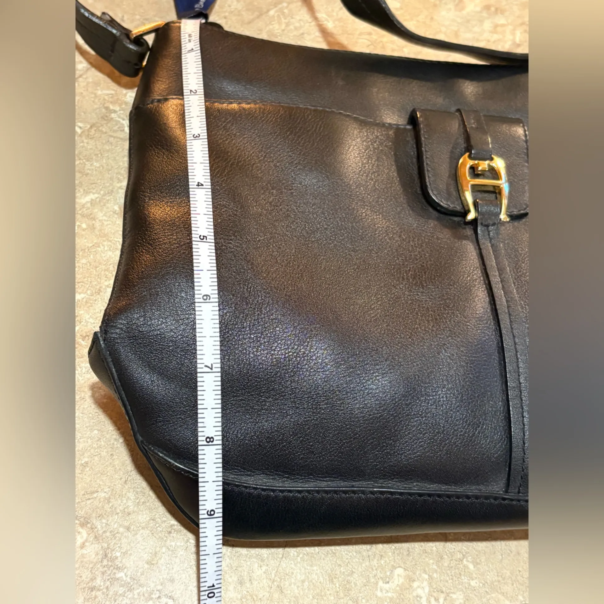 Aigner Elegant Black Leather Shoulder Bag - Image 12