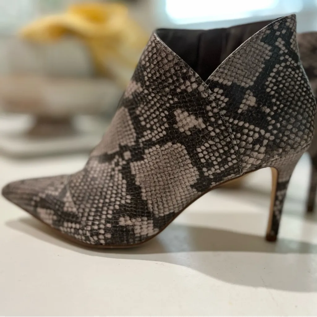 Snakeskin Pattern Ankle Boots - Image 7