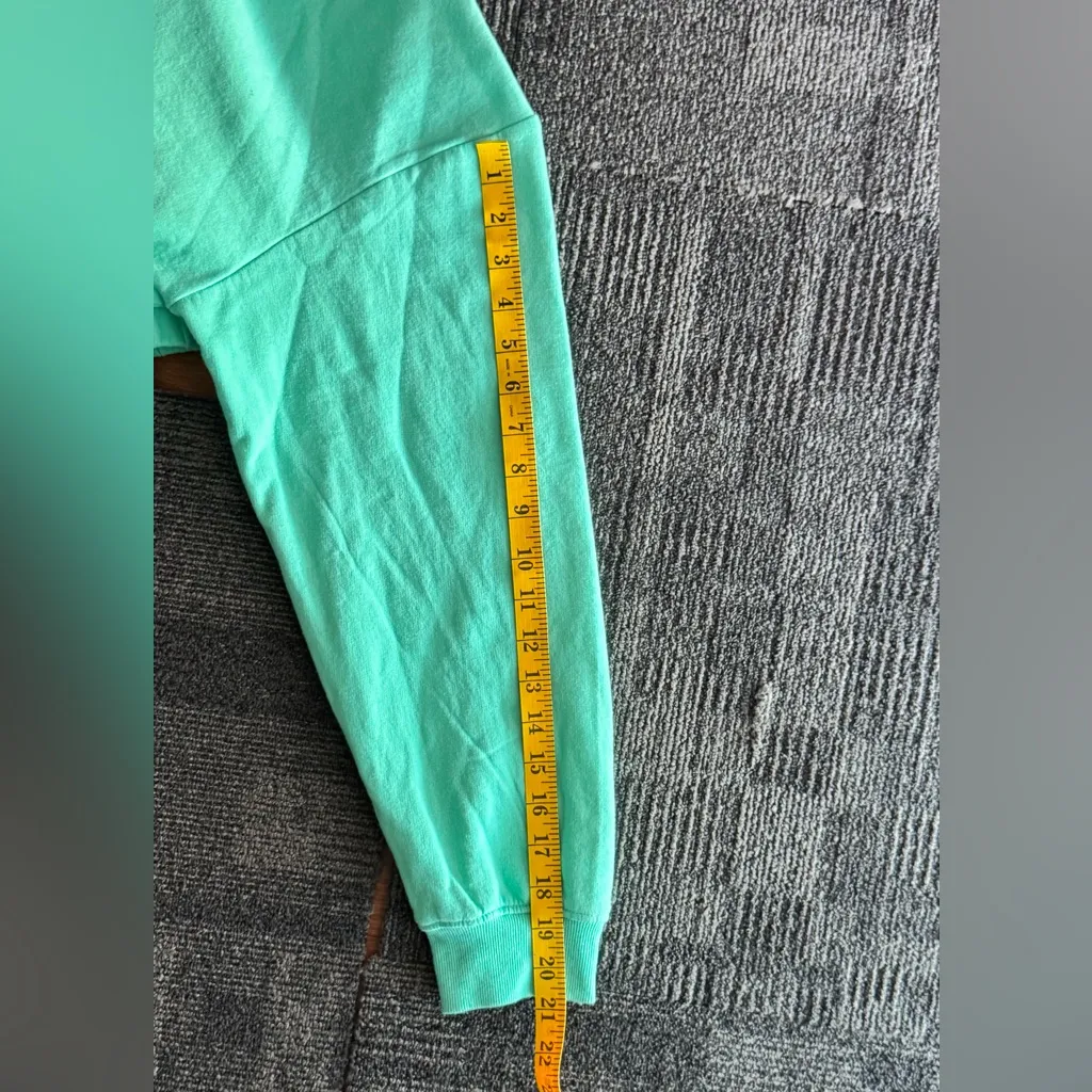 IML Lucky Clover Cropped Women’s Sweater. SIZE LARGE Mint Green Graphic Pullover - Image 11