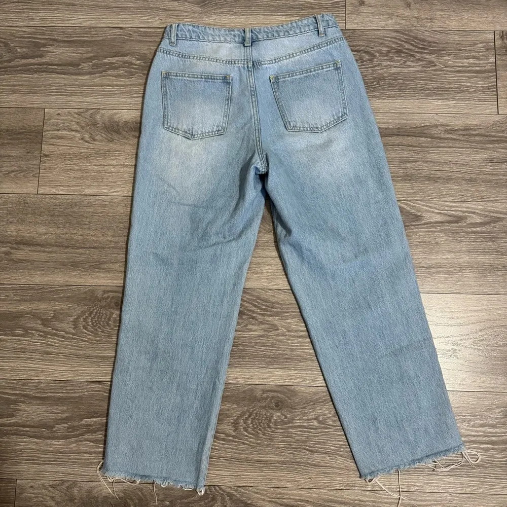 Future Collective Women Classic Light Blue Relaxed Cropped Jeans Size 4 - Image 6