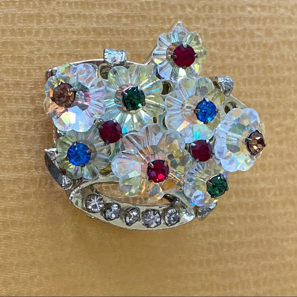 Rhinestone Crown Brooch Gold - Image 4