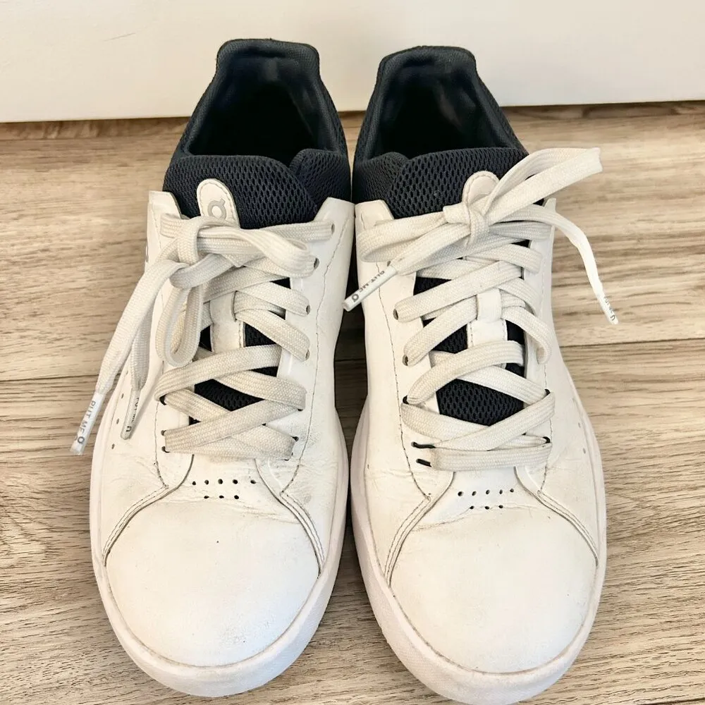 OnCloud OC Women's The Roger Advantage Tennis Sneakers in White/Midnight 6.5 - Image 5