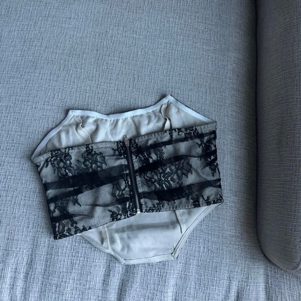 Black lace corset top - Image 2