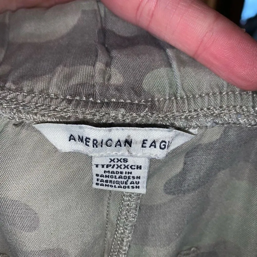American Eagle Athleisure XXS camo jeggings Green - Image 2