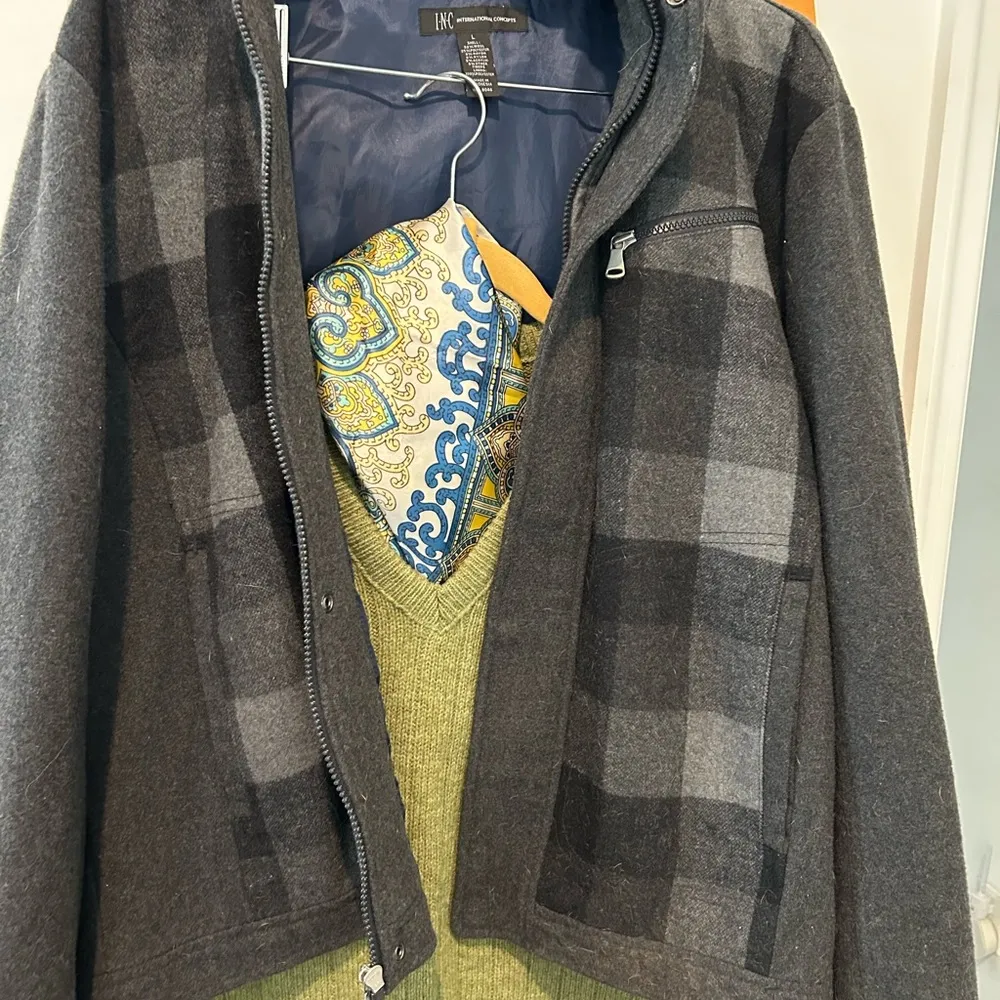 Wool Check Warm Silver Size L - Image 6