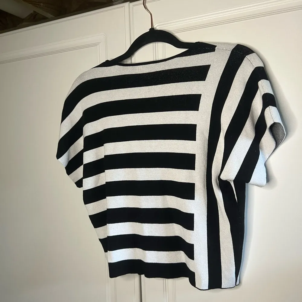 Theory  Striped Short Sleeve Sweater - Image 8