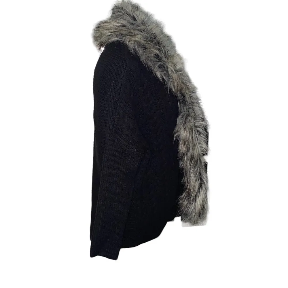 Oversized Faux Fur Lined Knit Black Sweater Cardigan Size Small - Image 7