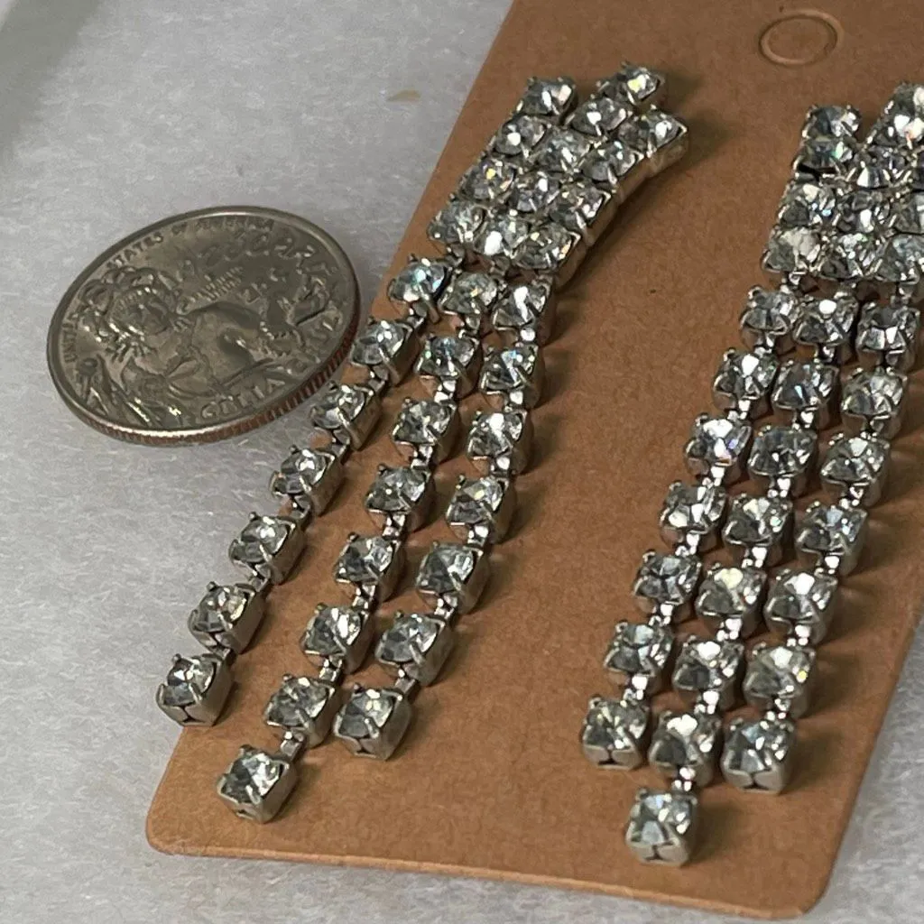 Vintage Glamour girl rhinestone waterfall long earrings. Silver - Image 4