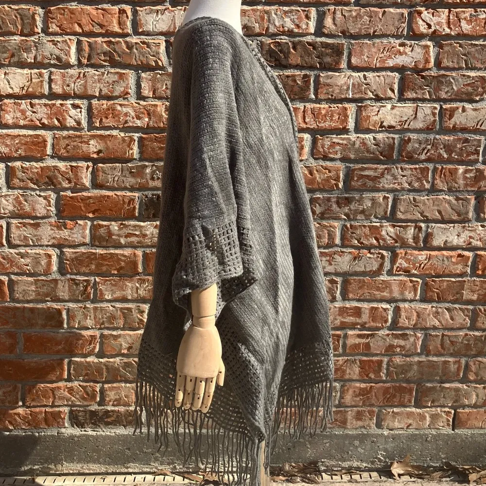 Max Studio grey fringe warm winter acrylic sweater / One Size / NWOT - Image 5