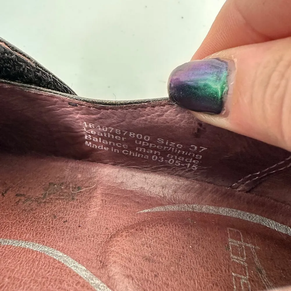 Dansko Women's Brown Leather Aimee Comfort Clogs Size 37 / 7 - Image 8